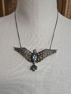 Fossil Vintage Silver-Tone Bird Pendant Necklace with Yellow Accents 16" To 18"